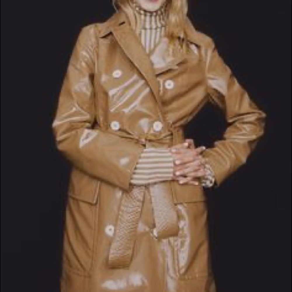 ISO *do not buy* Trademark Baez trench